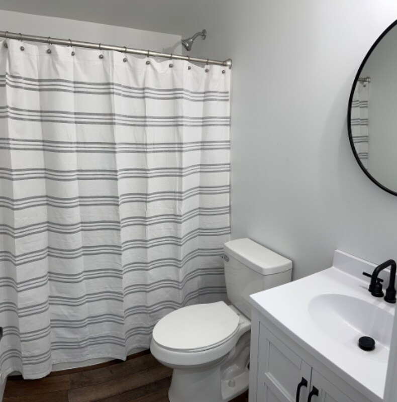 Building Photo - 907 Michigan Ave