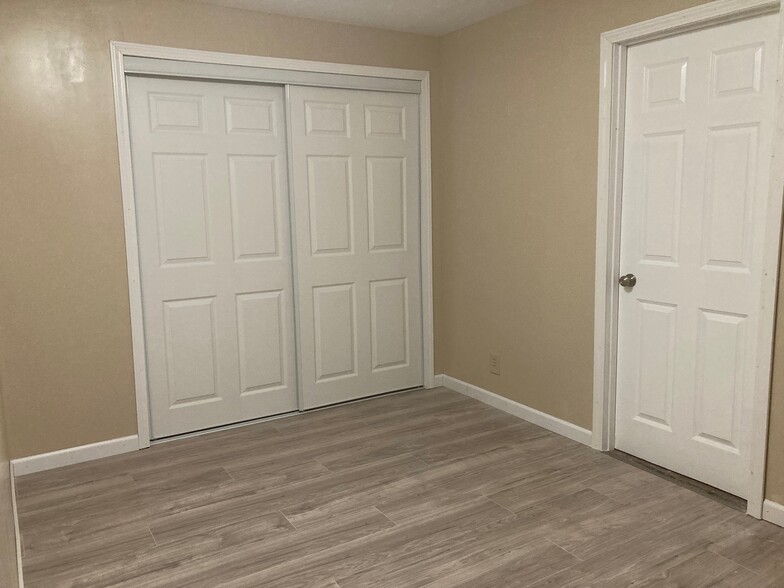 Bedroom 3 with Large Closet - 213 Lake Ave W