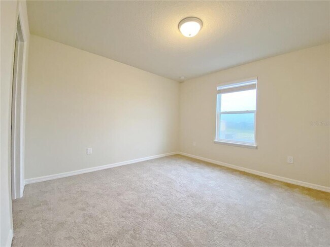 Building Photo - 7360 Oakmoss Loop