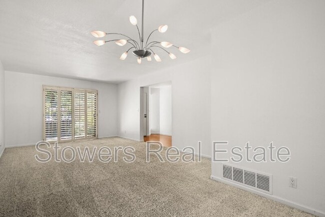 Building Photo - 1714 Parkside Dr