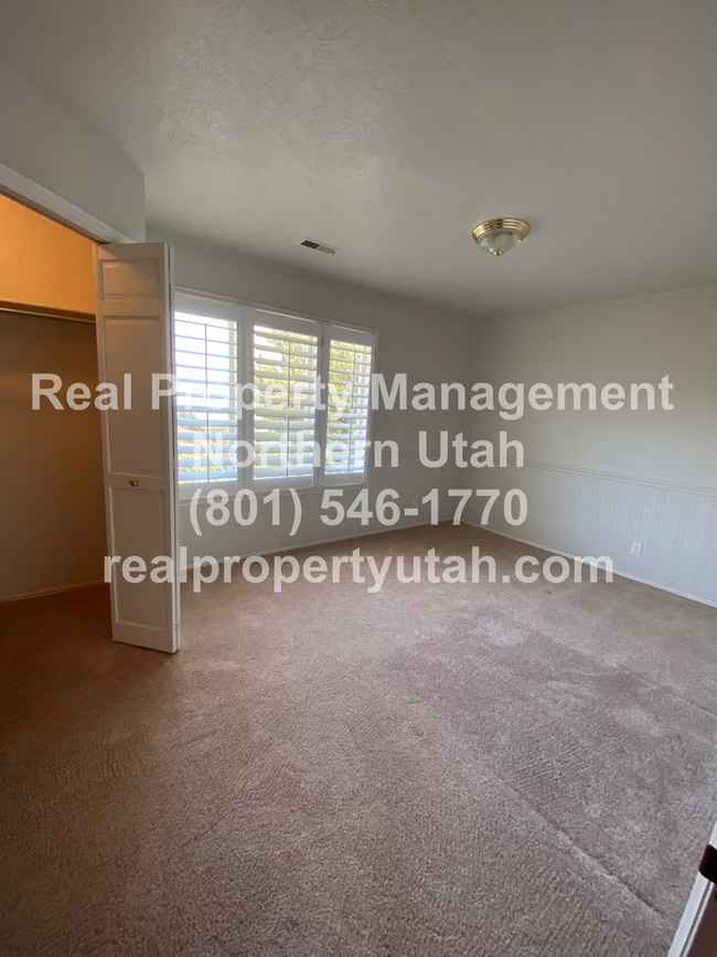 Building Photo - Beautiful Bountiful Home on the Bench Coming Soon!