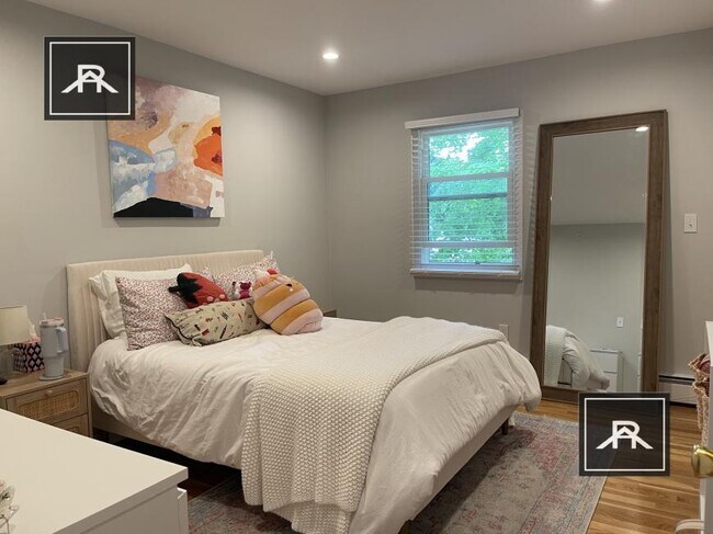 Building Photo - 4 bedroom in Brighton MA 02135