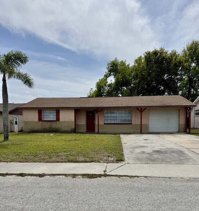 Building Photo - 6216 6th Ave