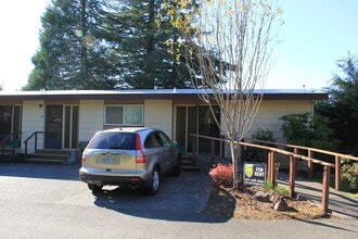 Building Photo - 1432
