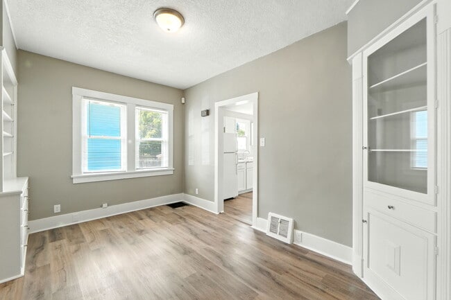 Building Photo - 3706 Oliver St