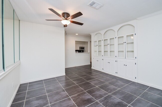 Building Photo - 854 Wax Myrtle Ln