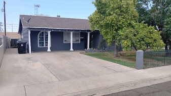 Building Photo - 506 N Hunt Dr