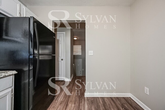 Building Photo - At Last, This Is What You Have Been Searching For!