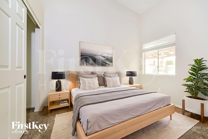 Building Photo - 3909 Linniki St