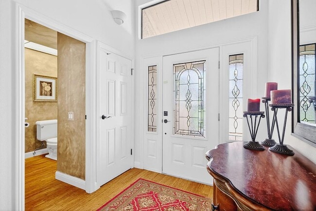 Building Photo - 468 Sunningdale Dr