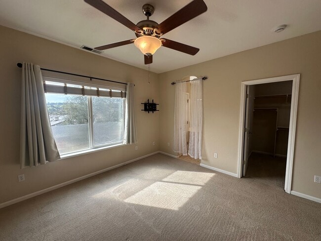 Building Photo - Home located in a gated Lakefront community with 3 swim areas & a boat dock