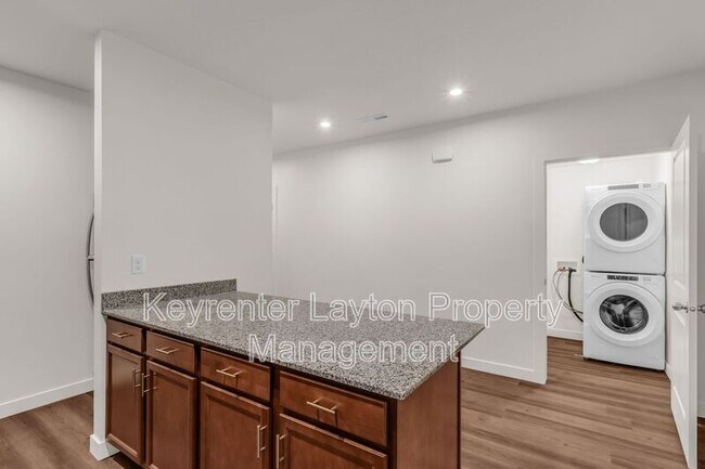 Building Photo - 1235 W 1200 S