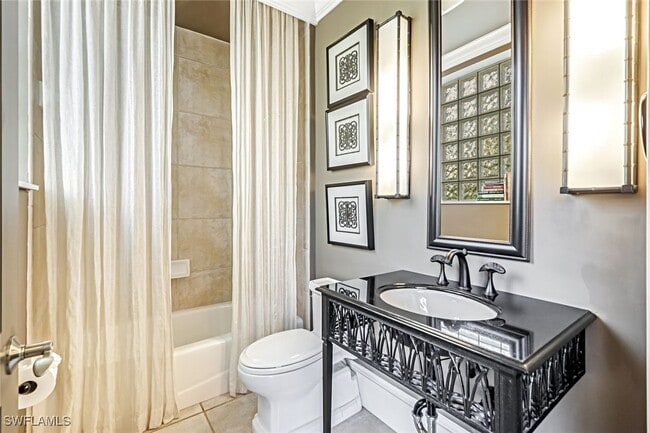 Building Photo - 993 8th St S