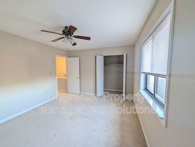 Building Photo - 500 Winchester Ave