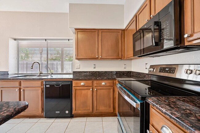 Building Photo - 4734 E White Aster St