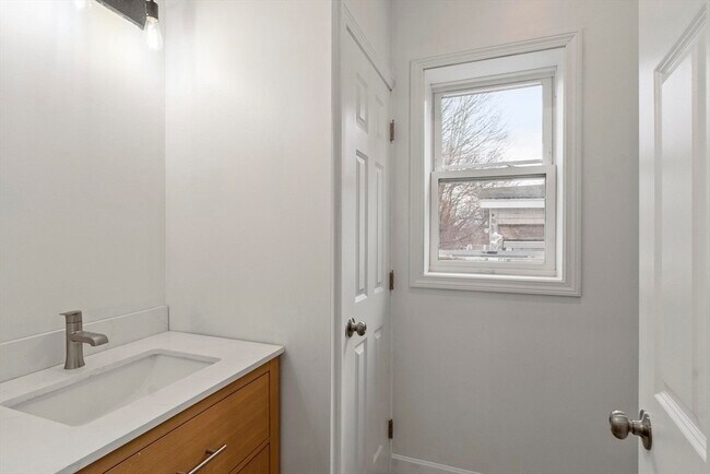 Building Photo - 19 Furber Ave