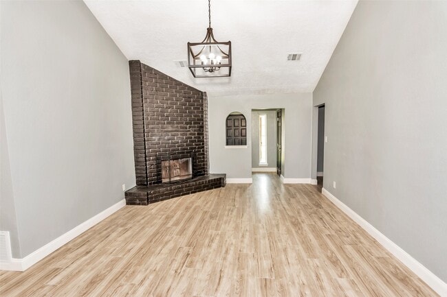 Building Photo - 16223 Brinkwood Dr