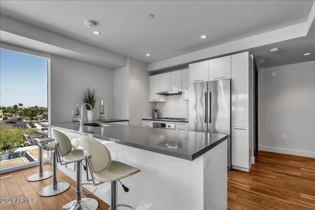 Building Photo - 4422 N 75th St