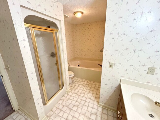 Building Photo - Spacious 2 Bed / 2.5 Bath Home in Madison -- MOVE IN SPECIAL
