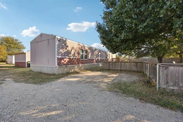 Building Photo - 591 Rose Garden Dr