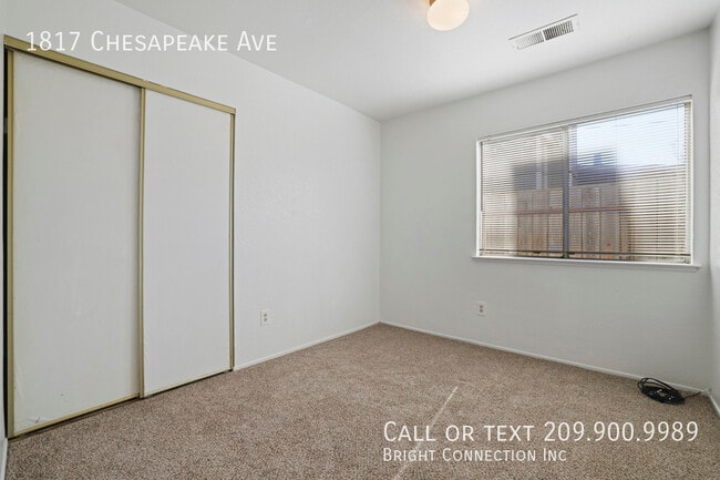 Building Photo - 1817 Chesapeake Ave