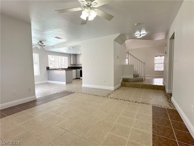 Building Photo - 7604 Cruz B