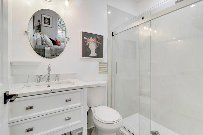 Building Photo - 1472 Corbison Point Pl