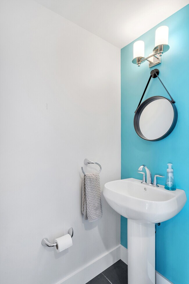 Building Photo - 3433 Ligonier St