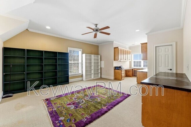 Building Photo - 529 John Fox Run