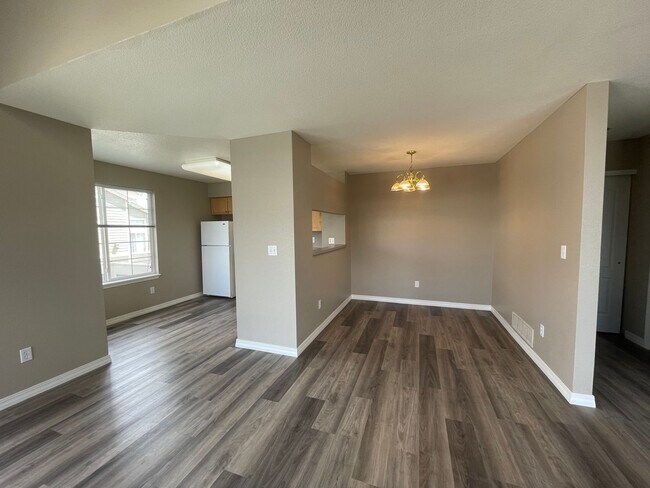 Building Photo - 6720 Antigua Dr