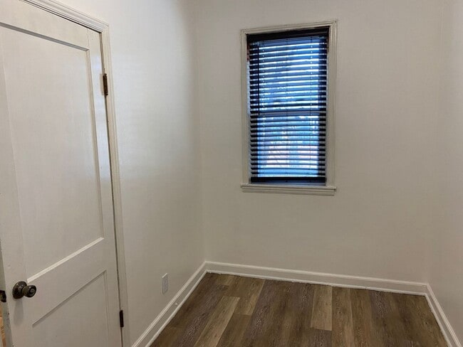 Building Photo - 2 Bed 1 Bath Single Family Home in Wausau