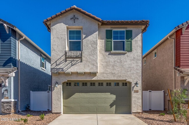 Building Photo - 3312 S Lotus