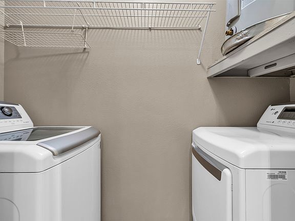 Building Photo - 3225 Turtle Creek Blvd Blvd