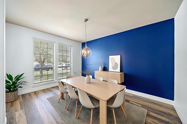 Building Photo - 28915 Crested Butte Dr