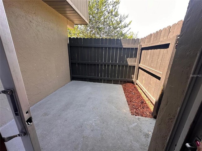 Building Photo - 2920 SE 50th Ct