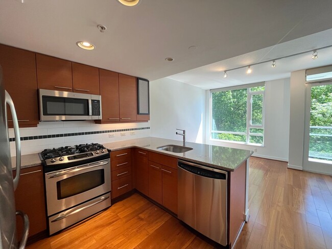 Building Photo - Benson Tower Condo in the Heart of Downtow...