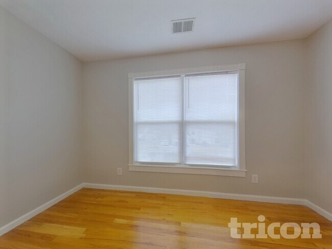 Building Photo - 1140 Johns Landing Ct