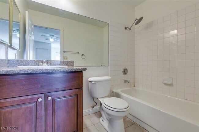 Building Photo - 5034 Lark Canyon Ct