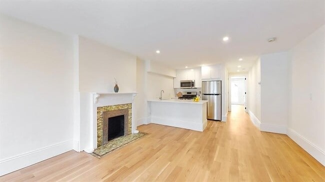 Building Photo - 43 Madison Ave