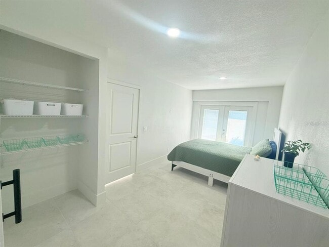 Building Photo - 4703 Windwood Dr