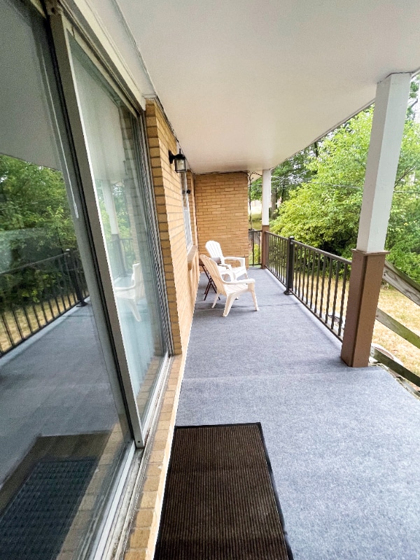 Building Photo - 2417 Quail Dr