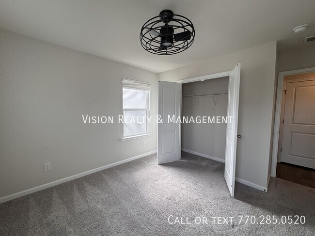 Building Photo - 141 Winding River Dr
