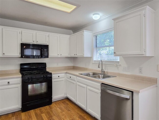 Building Photo - 8021 Rimini Trail