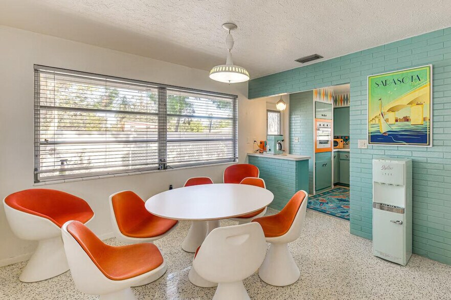 Building Photo - 2945 Upper Tangelo Dr