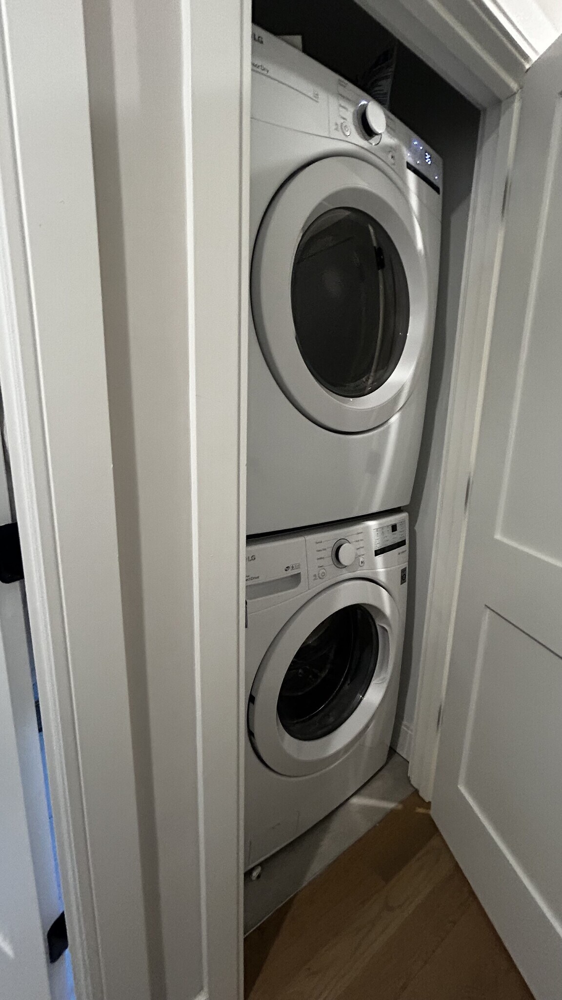 Building Photo - 41 Wood Ave