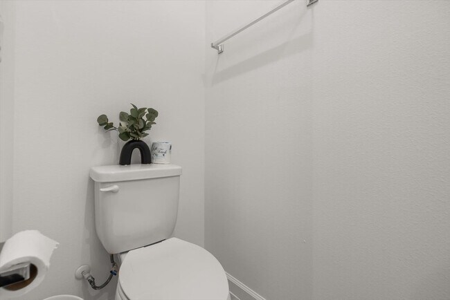 Building Photo - 2329 Distant Sun Trl