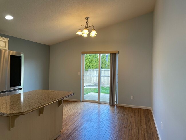 Building Photo - CHARMING Ranch-Style Home in Ridgefield, WA! 3 Bedrooms & 2 Baths! Walk-In Closet! Spacious Floor...