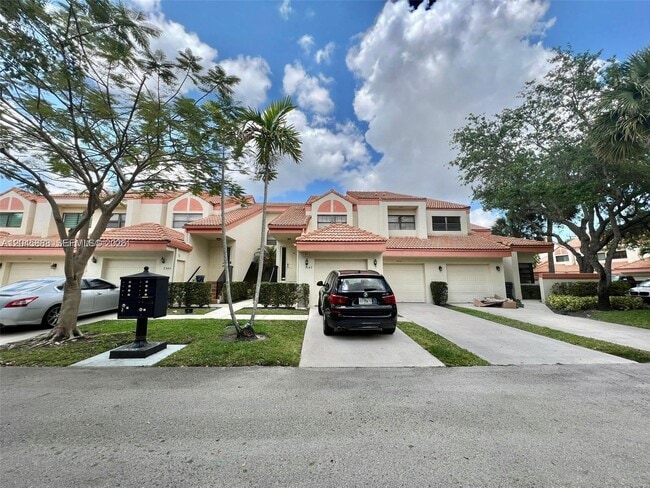 Building Photo - 3345 Emerald Oaks Dr