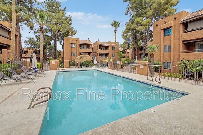 Building Photo - 4704 E Paradise Village Pkwy N