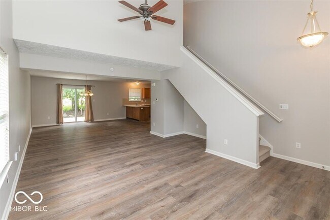 Building Photo - 10686 Trailwood Dr